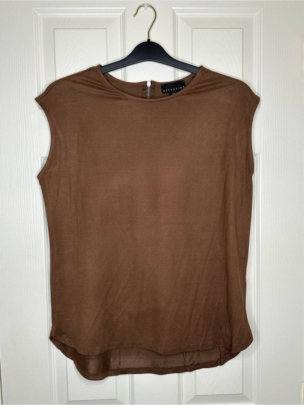 Brown‎ Sleeveless Tank Top Size Medium A1-004